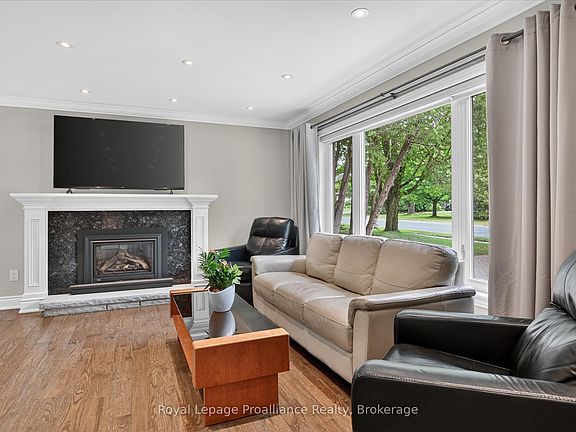 4th image of 59 Wallis Dr
