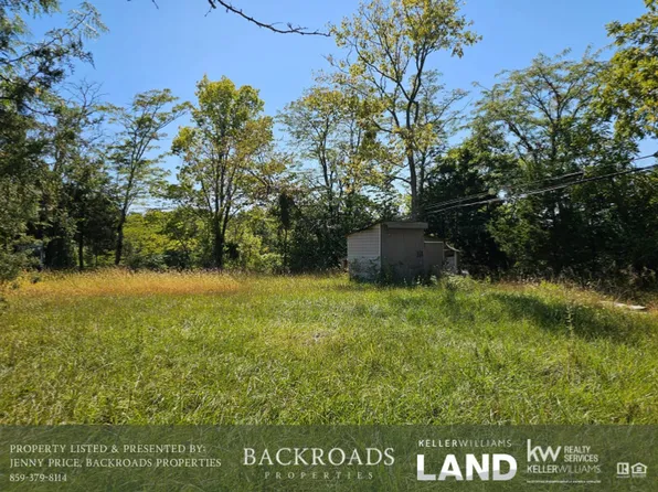 2456 Highway 467, De Mossville, KY 41033