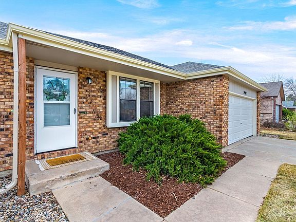 3rd image of 2902 Katie Dr