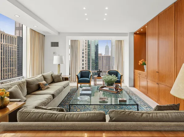 641 5th Avenue image 1 of 11