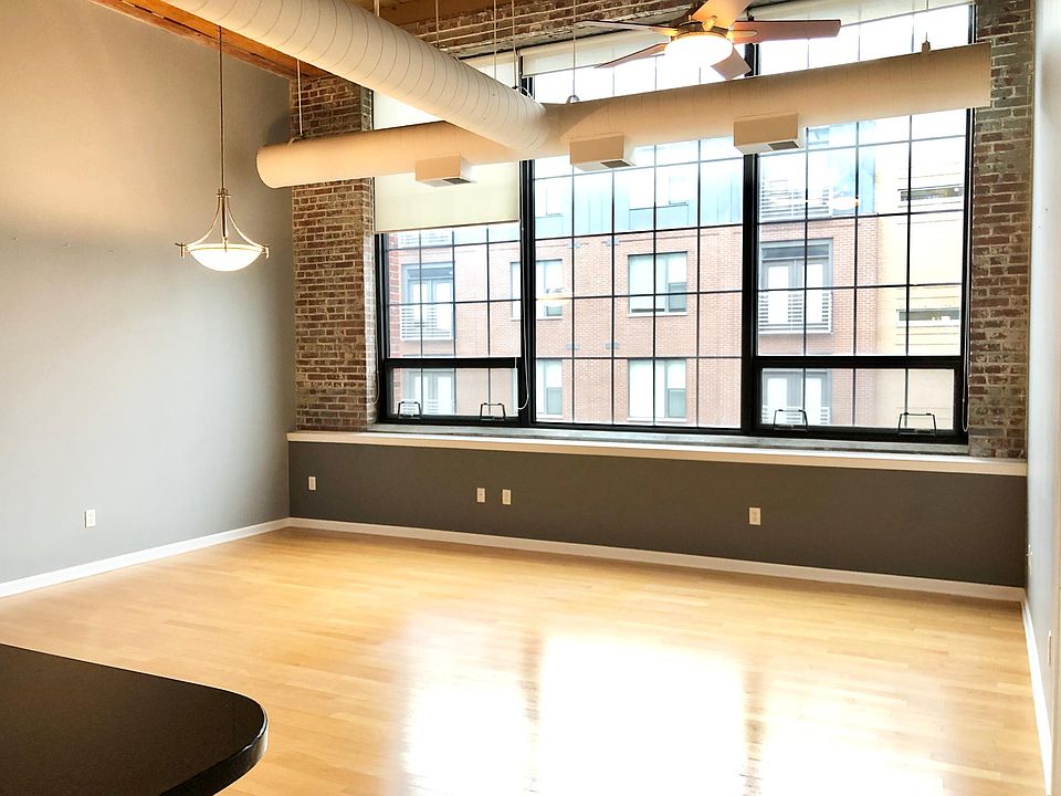 1st image of 630 N College Ave #2-0-7