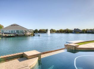 10687 E Landmark Way, Clovis, CA
