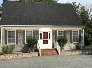 8 Taunton Ave, Dennis, MA 02638