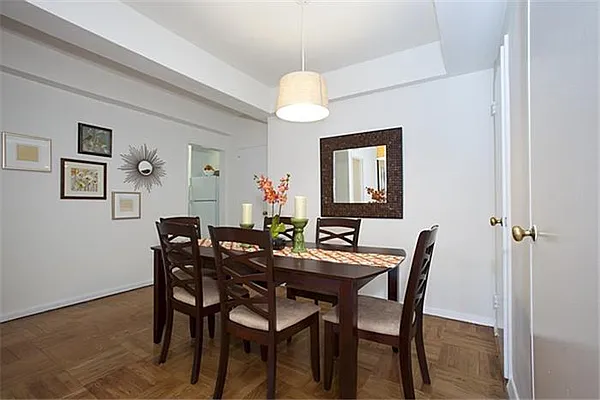 Sold by Maxwell Jacobs | media 23