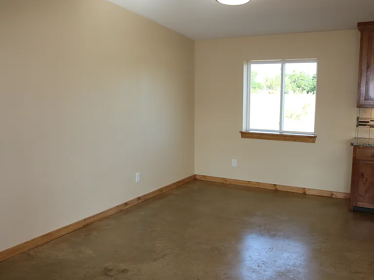 110 Walnut Ln — Photo 7