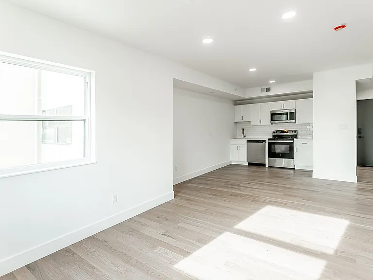 1615 Foulkrod St — Photo 23