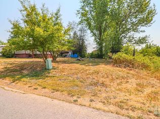 315 W 2nd Ave, Weippe, ID 83553