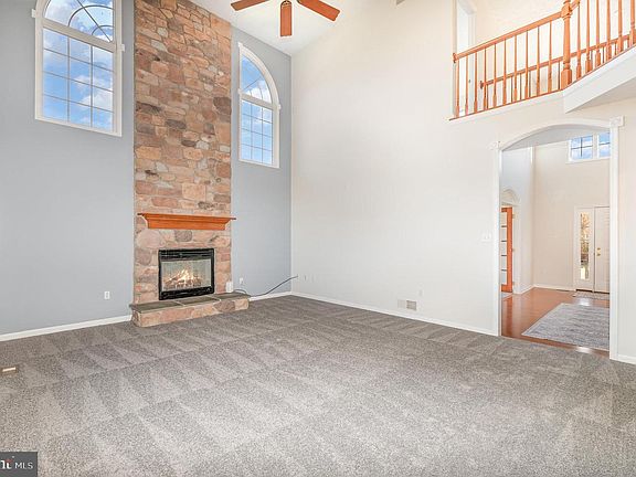 4th image of 535 Oldfield Point Rd