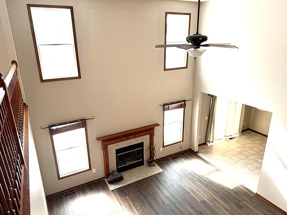 4th image of 1121 Waterview Ct