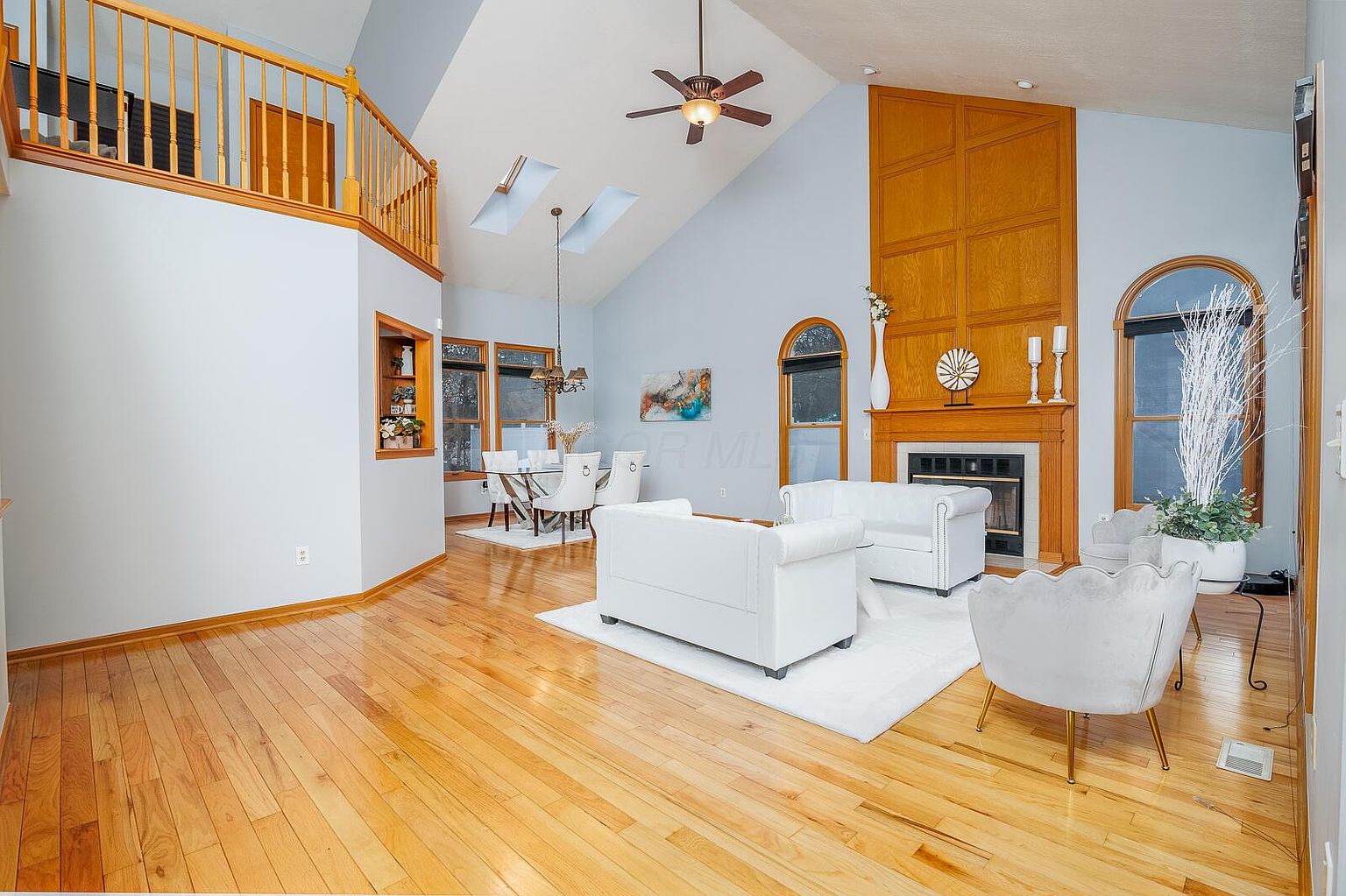 Listing photo 2 for 852 Watten Ln