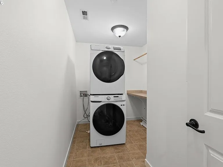 16147 SW Medallion Ln — Photo 11