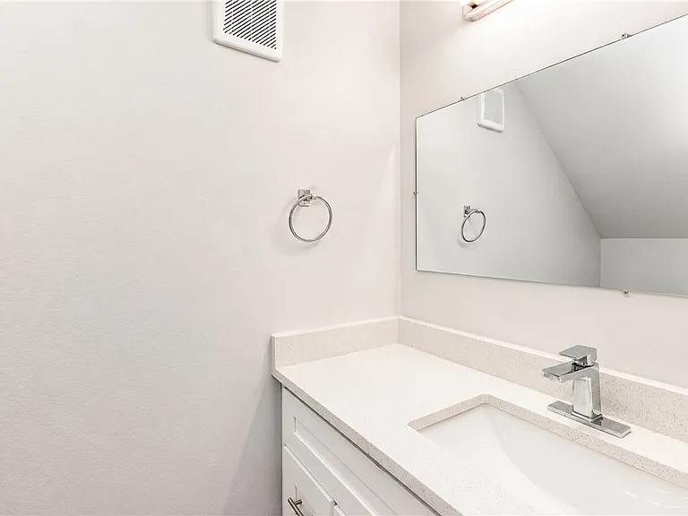 113 S Commonsway Dr — Photo 7
