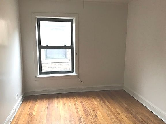 3rd image of 2641 N Spaulding Ave #1WO