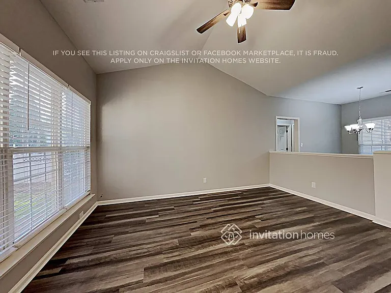 172 Devon Forest Dr — Photo 3