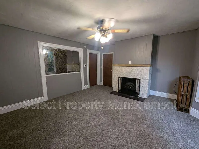 333 W Suttenfield St #1 — Photo 4