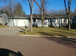 112 E Cedar St, Brandon, SD 57005