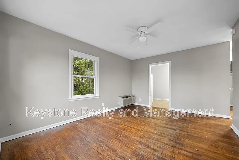 1 bed, 1.0 bath, 600 sqft, $500 — Photo 3