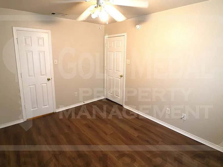 3308 Cantabrian Dr — Photo 12
