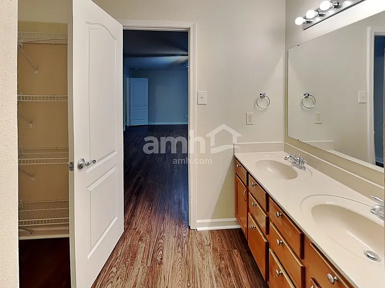 5631 Hammermill Dr — Photo 12