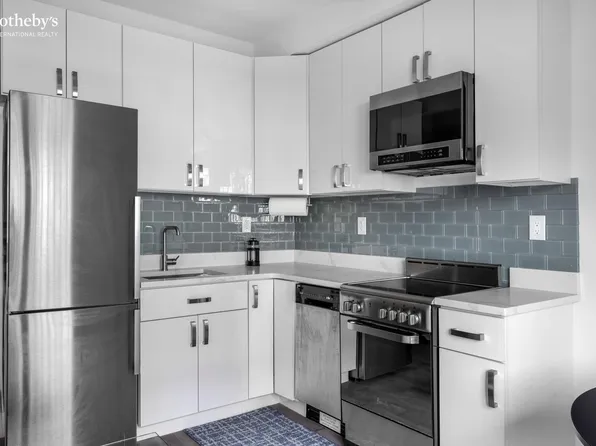 2113 Fifth Avenue image 3 of 9