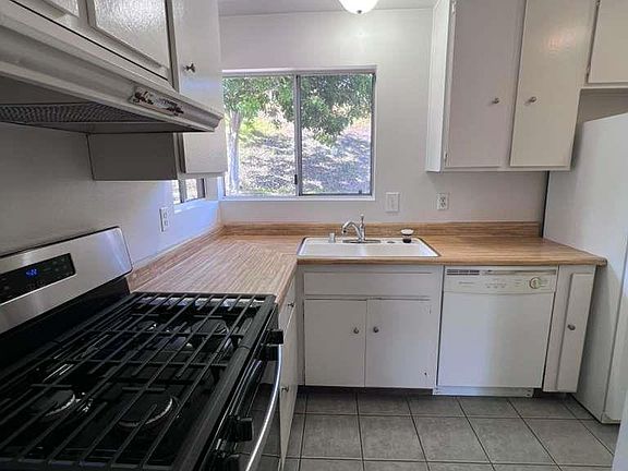 5th image of 4734 Rim Rock Rd