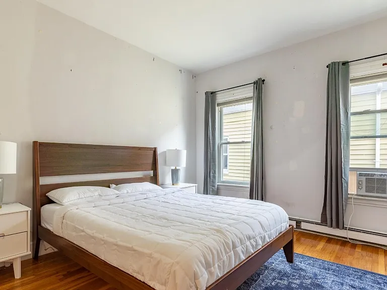 59-61 Hillside St #3X — Photo 10