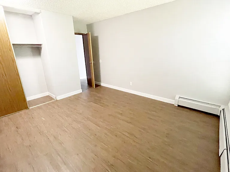 115 Spruce St — Photo 13