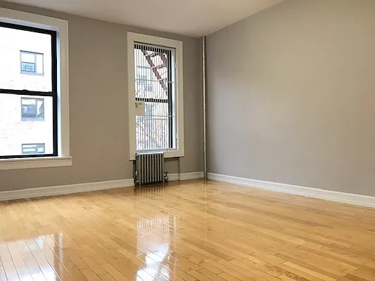 Rented by Beekman Street Realty | media 2
