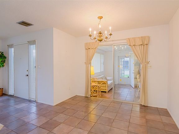 5th image of 185 Deltona Blvd
