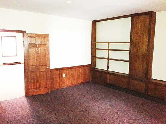 2nd Bedroom or Den