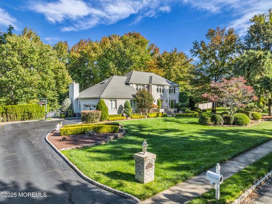 7 Red Coach Lane, Holmdel, NJ 07733