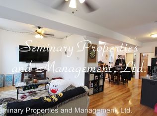 3761 N Southport Ave #3F, Chicago, IL 60613