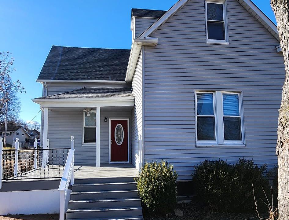 1st image of 366 Goetz Ave