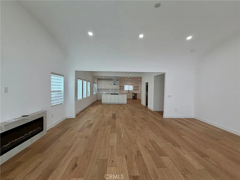 423 S Citrus Ave — Photo 5