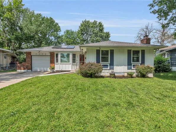 8904 James A Reed Rd, Kansas City, MO 64138