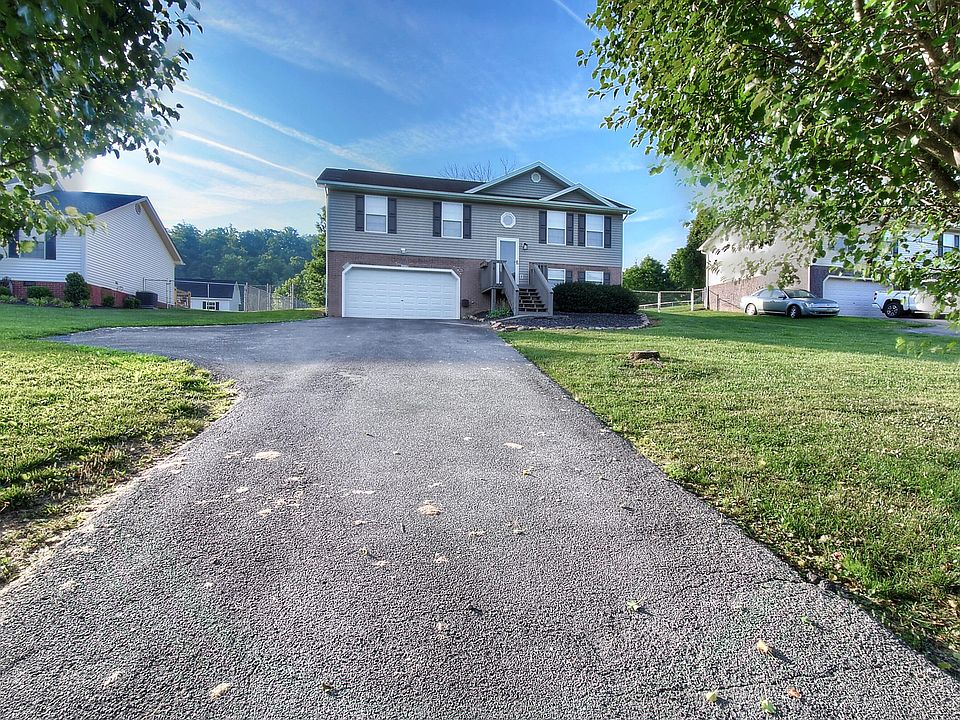 1st image of 1004 Meadow Brook Dr
