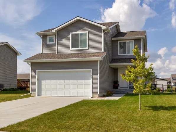 204 NE Monroe Ave, Elkhart, IA 50073