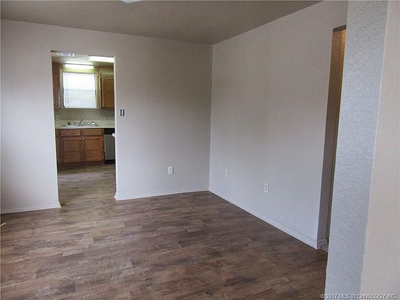 3rd image of 3133 N B St