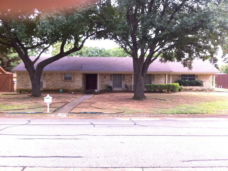1st image of 132 Campbell Dr