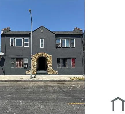 813 W 43rd St — Photo 19