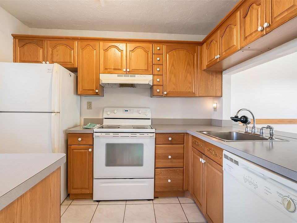 1st image of 10405 Sunrise Lakes Boulevard #302