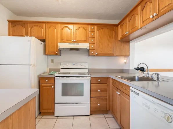 10405 Sunrise Lakes Boulevard #302, Sunrise, FL 33322