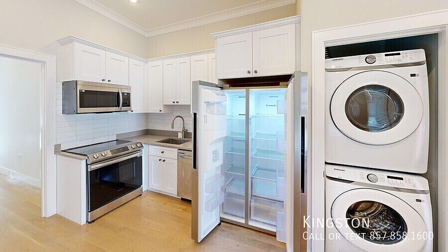 1st image of 18 Highgate St #101R