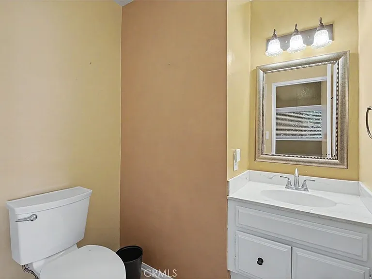 21019 Gresham St #22 — Photo 12