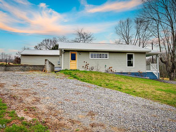 5th image of 109 Clear Springs Rd