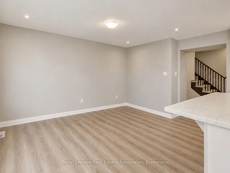 488 Bellflower Ct — Photo 19