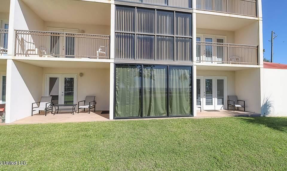 1st image of 2046 Beach Blvd #128