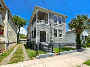 10 Carolina St APT A, Charleston, SC 29403