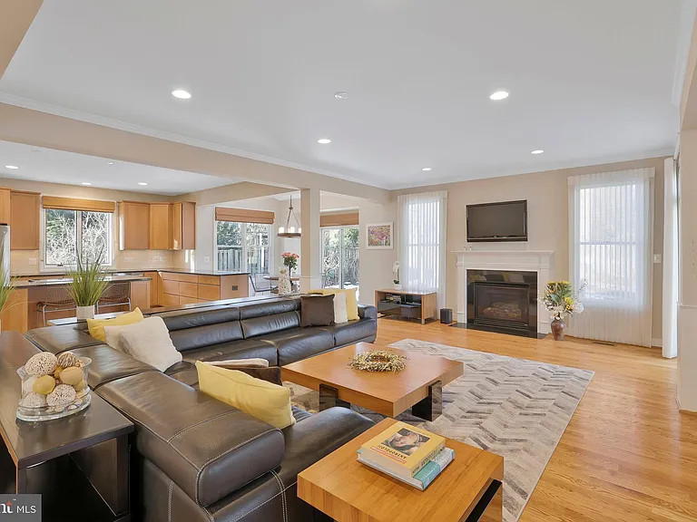 5922 Chesterbrook Rd — Photo 22