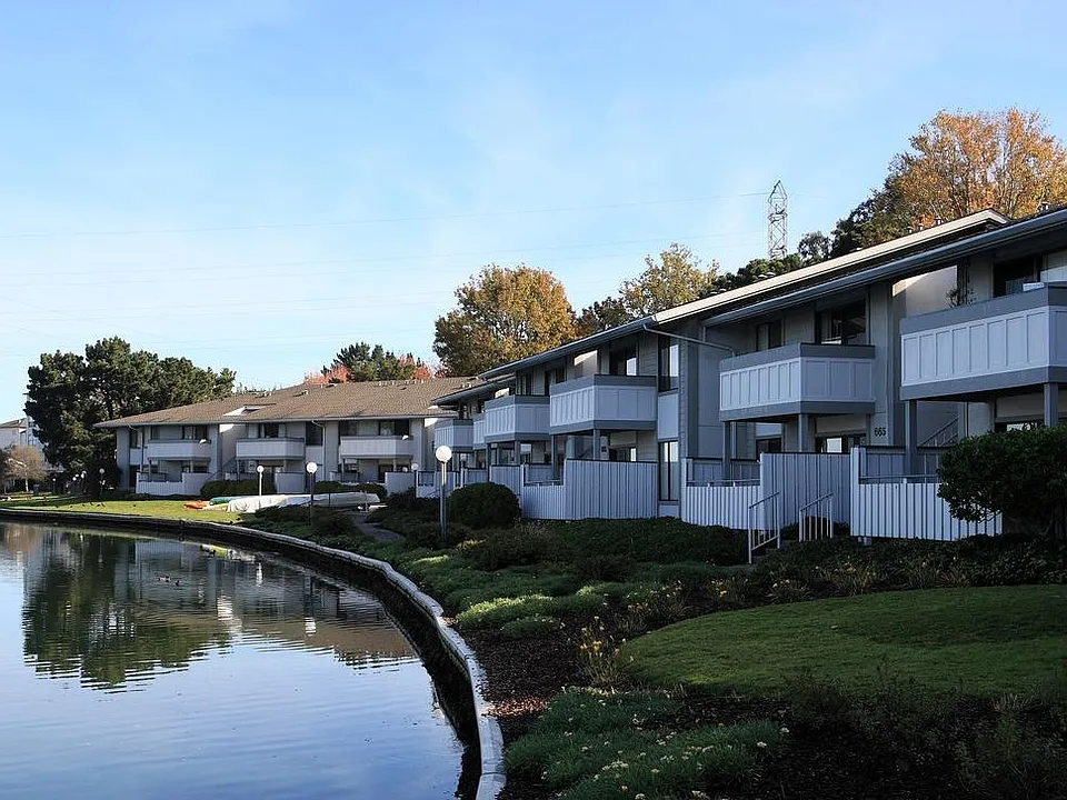 Beach Cove Apartments